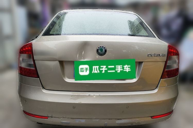 Used Skoda Octavia 2013 1.6L Manual Yijun Edition Rear