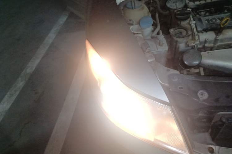 Used Skoda Octavia 2013 1.6L Manual Eado Edition Right Front Headlight