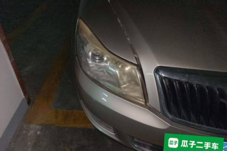 Used Skoda Octavia 2013 2.0L Automatic Yijie Edition Right Front Headlight