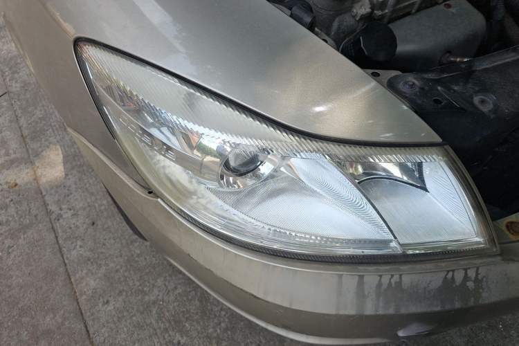Used Skoda Octavia 2013 1.6L Manual Eado Edition Right Front Headlight