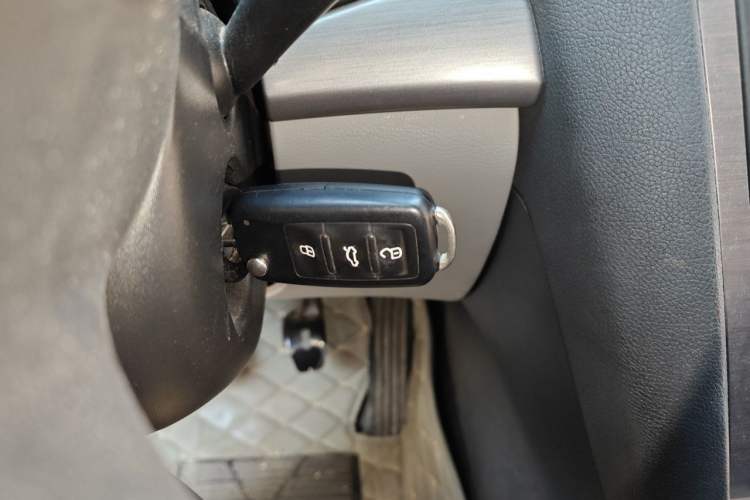 Used Skoda Octavia 2013 1.6L Manual Yijie Edition Vehicle Key