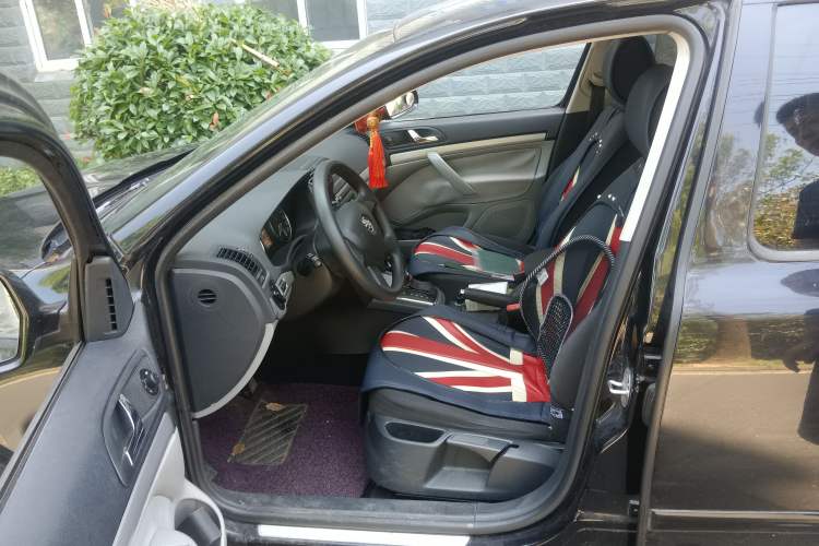 Used Skoda Octavia 2014 1.6L Automatic Yijie Edition Driver Seat