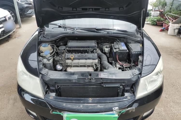 Used Skoda Octavia 2014 1.6L Manual Eado Edition Engine Bay