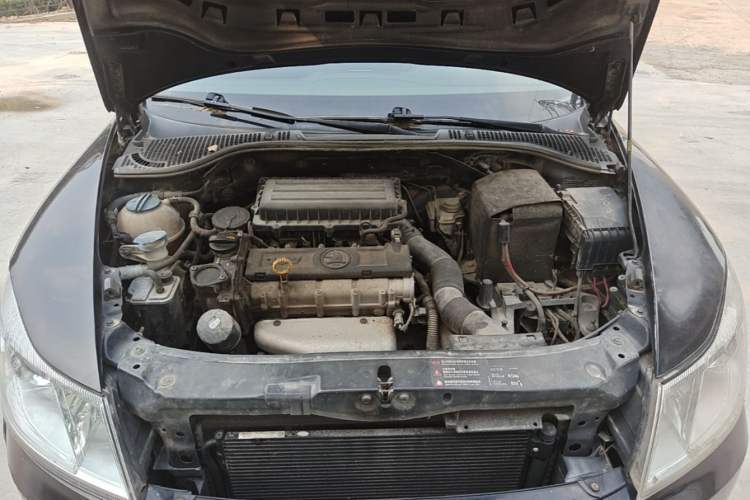 Used Skoda Octavia 2014 1.6L Automatic Yijie Edition Engine Bay