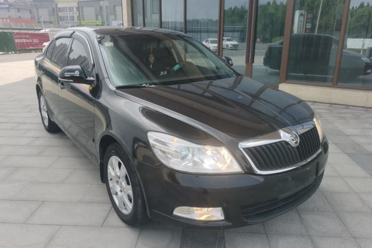 Used Skoda Octavia 2014 1.6L Manual Yijie Edition Exterior 1