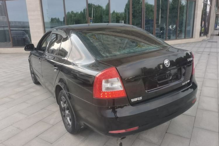 Used Skoda Octavia 2014 1.6L Manual Yijie Edition Exterior 2