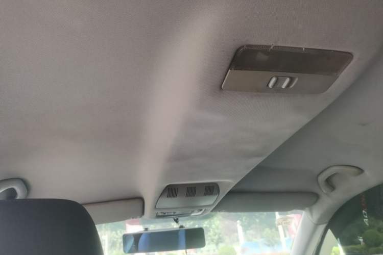 Used Skoda Octavia 2014 1.6L Manual Yijie Edition Headliner