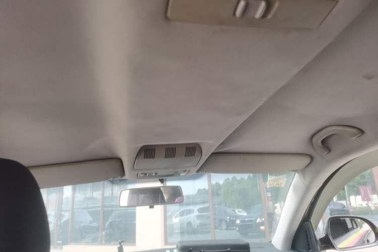 Used Skoda Octavia 2014 1.6L Manual Yijie Edition Headliner