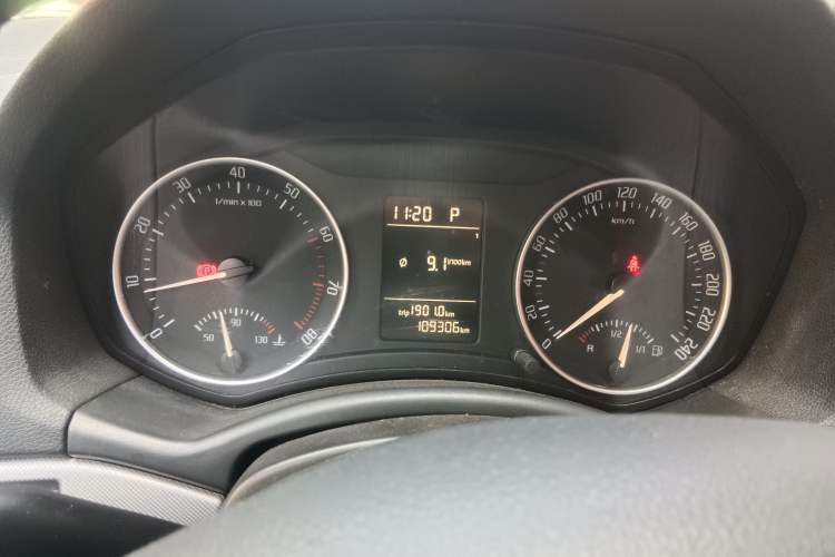 Used Skoda Octavia 2014 1.6L Automatic Yijie Edition Instrument Cluster
