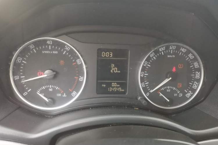 Used Skoda Octavia 2014 1.6L Manual Yijie Edition Instrument Cluster