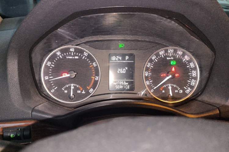 Used Skoda Octavia 2014 1.6L Automatic Yijun Edition Instrument Cluster