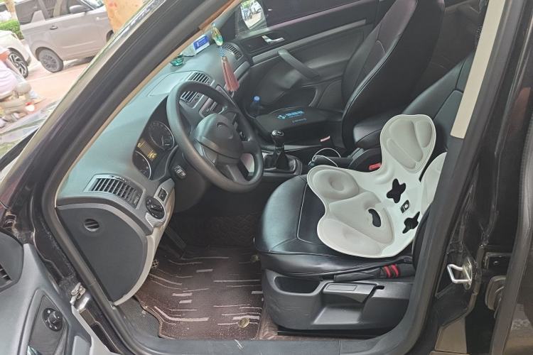 Used Skoda Octavia 2014 1.6L Manual Yijie Edition Left Front Seat