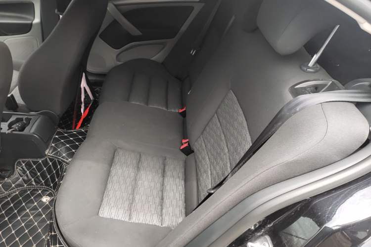 Used Skoda Octavia 2014 1.6L Manual Eado Edition Left Rear Seat
