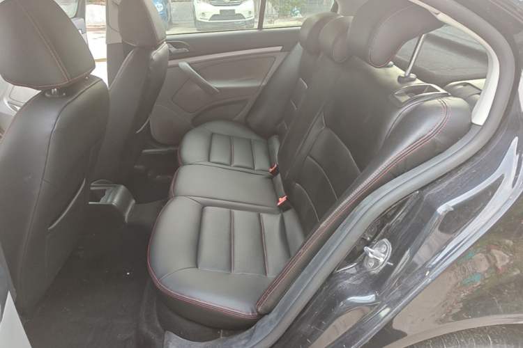 Used Skoda Octavia 2014 1.6L Automatic Yijie Edition Left Rear Seat