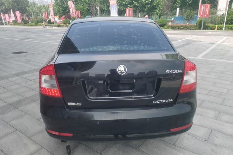 Used Skoda Octavia 2014 1.6L Manual Yijie Edition Rear