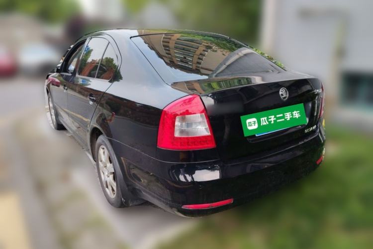 Used Skoda Octavia 2014 1.6L Automatic Yijie Edition Rear Left 45 Deg