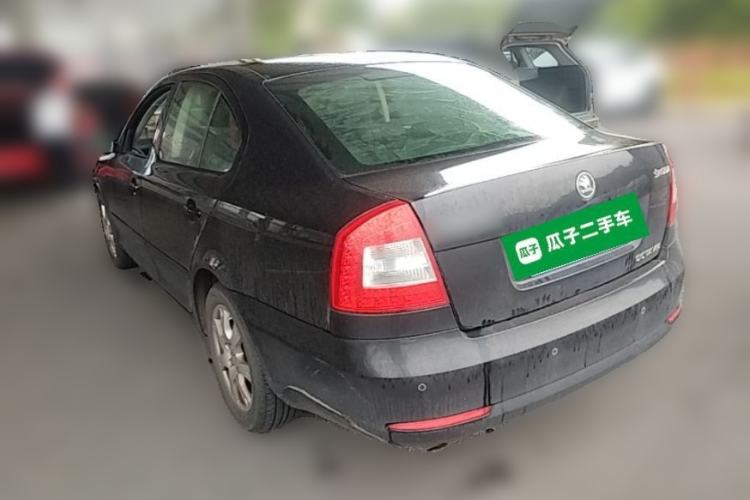 Used Skoda Octavia 2014 1.6L Automatic Yijie Edition Rear Left 45 Deg