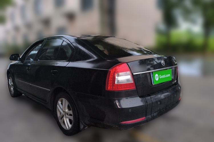 Used Skoda Octavia 2014 1.6L Automatic Yijun Edition Rear Left 45 Deg