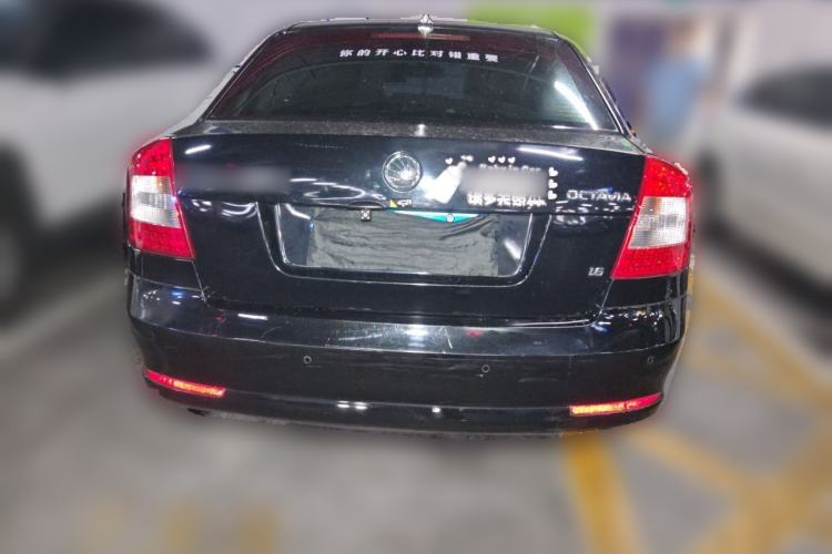 Used Skoda Octavia 2014 1.6L Manual Yijie Edition Rear