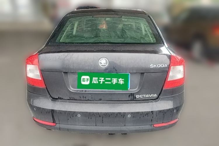 Used Skoda Octavia 2014 1.6L Automatic Yijie Edition Rear