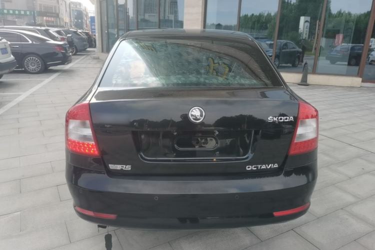 Used Skoda Octavia 2014 1.6L Manual Yijie Edition Rear