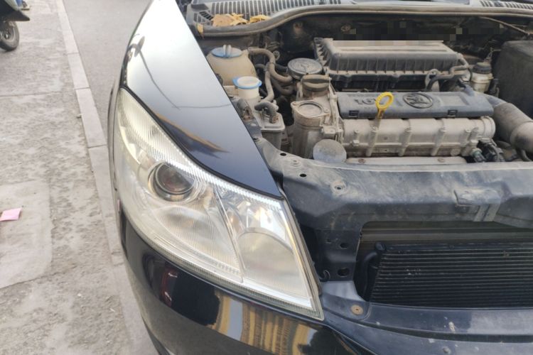 Used Skoda Octavia 2014 1.6L Automatic Yijun Edition Right Front Headlight