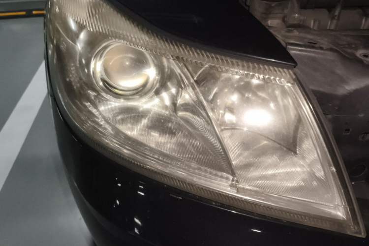 Used Skoda Octavia 2014 1.6L Automatic Yijun Edition Right Front Headlight