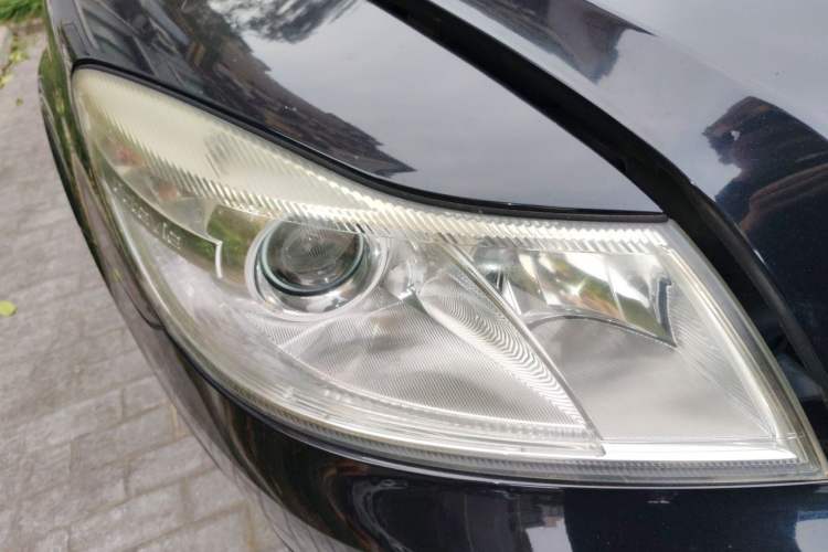 Used Skoda Octavia 2014 1.6L Automatic Yijie Edition Right Front Headlight