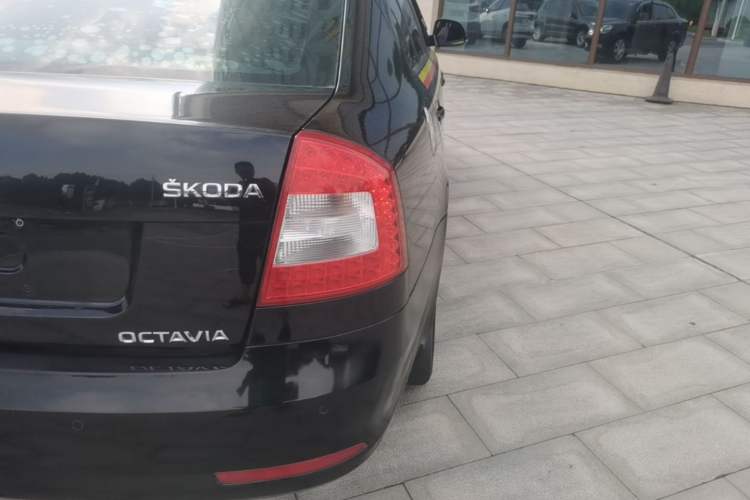 Used Skoda Octavia 2014 1.6L Manual Yijie Edition Right Rear Taillight