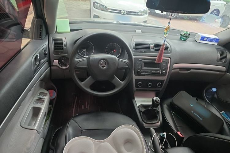 Used Skoda Octavia 2014 1.6L Manual Yijie Edition Steering Wheel