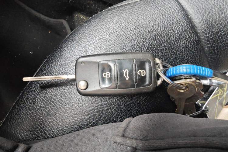 Used Skoda Octavia 2014 1.6L Manual Yijie Edition Vehicle Key