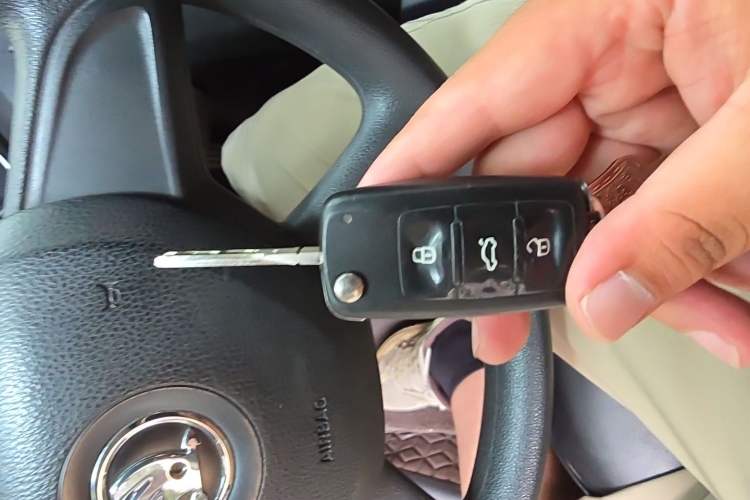 Used Skoda Octavia 2014 1.6L Manual Yijie Edition Vehicle Key