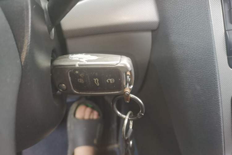 Used Skoda Octavia 2014 1.6L Manual Yijie Edition Vehicle Key