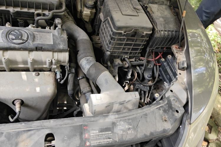 Used Skoda Octavia 2014 1.6L Automatic Yijun Edition Engine Bay Left