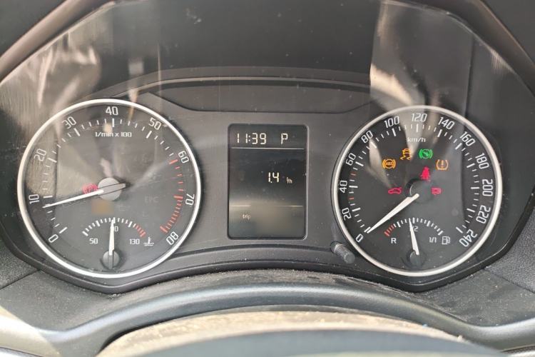 Used Skoda Octavia 2014 1.6L Automatic Yijie Edition Instrument Cluster