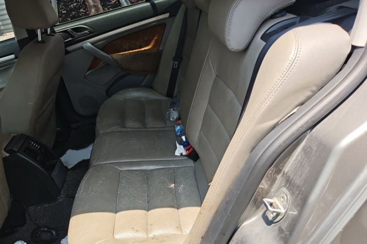 Used Skoda Octavia 2014 1.6L Automatic Yijie Edition Interior 4