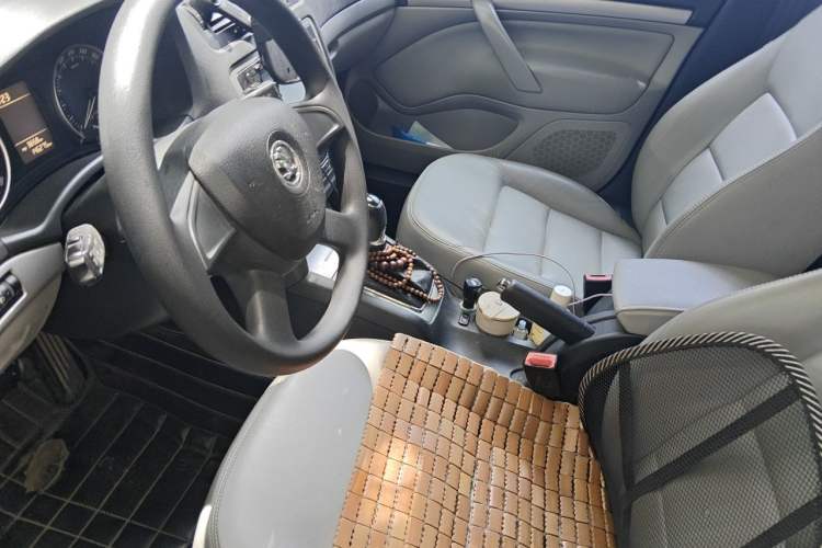 Used Skoda Octavia 2014 1.6L Automatic Yijun Edition Left Front Seat