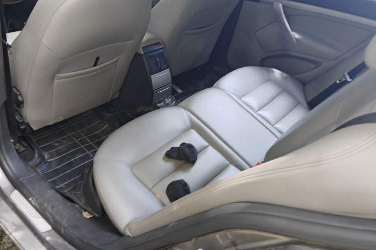 Used Skoda Octavia 2014 1.6L Automatic Yijun Edition Left Rear Seat