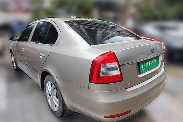 Used Skoda Octavia 2014 1.4TSI DSG Yijun Edition Rear Left 45 Deg
