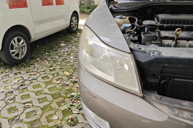 Used Skoda Octavia 2014 1.6L Automatic Yijun Edition Right Front Headlight