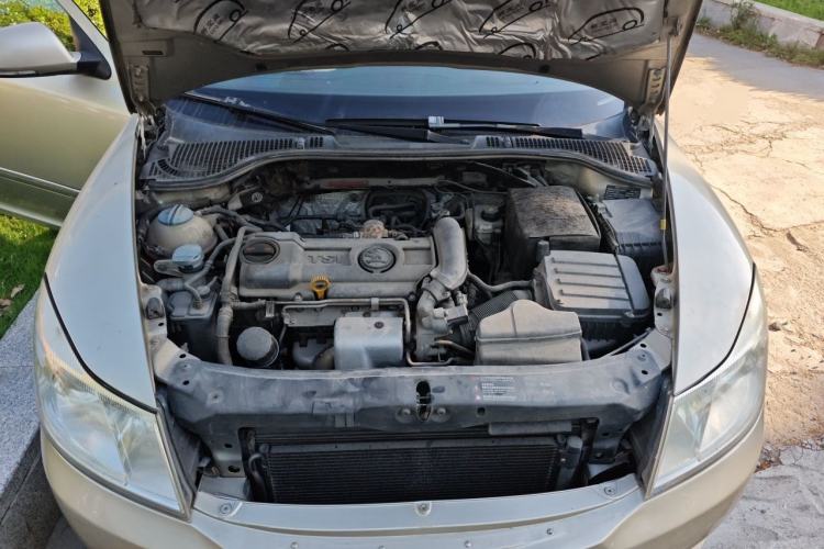 Used Skoda Octavia 2014 1.4TSI DSG Yijun Edition Engine Bay