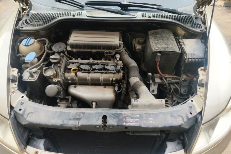 Used Skoda Octavia 2014 1.6L Automatic Yijun Edition Engine Bay