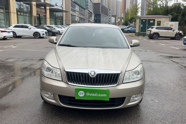 Used Skoda Octavia 2014 1.6L Automatic Yijie Edition Exterior 1
