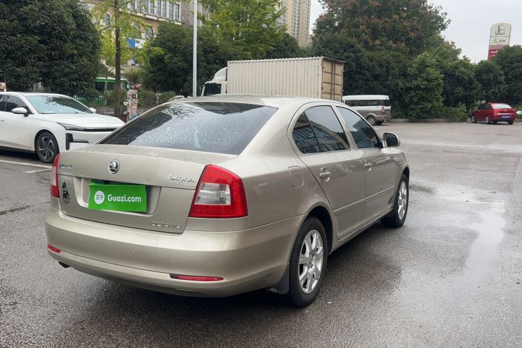 Used Skoda Octavia 2014 1.6L Automatic Yijie Edition Exterior 3