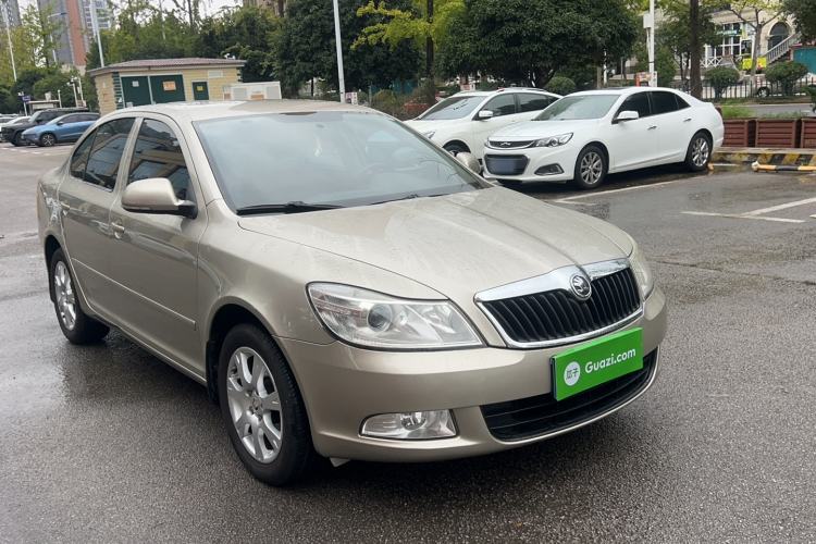 Used Skoda Octavia 2014 1.6L Automatic Yijie Edition Exterior 7