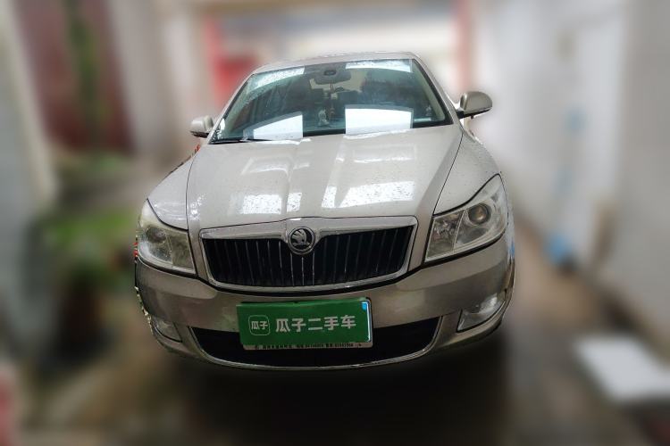 Used Skoda Octavia 2014 1.6L Automatic Yijun Edition Front