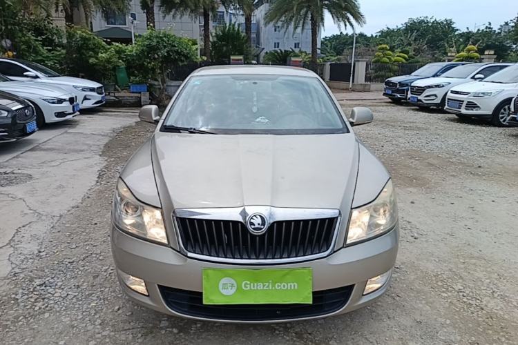 Used Skoda Octavia 2014 1.6L Automatic Yijie Edition Front