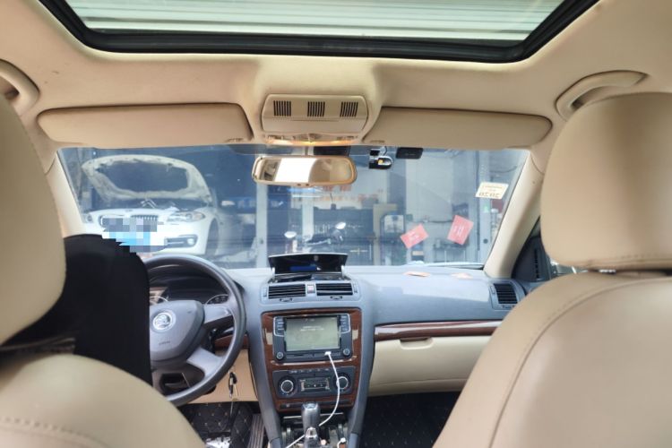 Used Skoda Octavia 2014 1.6L Automatic Yijun Edition Headliner