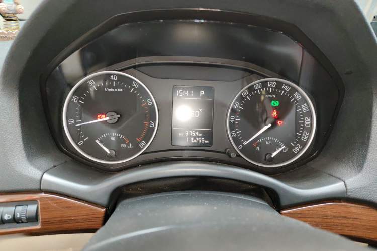 Used Skoda Octavia 2014 1.6L Automatic Yijun Edition Instrument Cluster