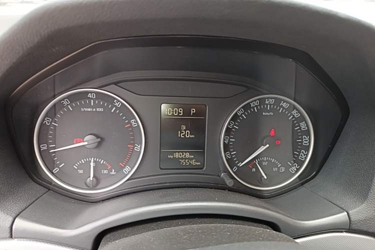 Used Skoda Octavia 2014 1.6L Automatic Yijie Edition Instrument Cluster